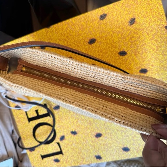 Loewe Natural Tan Raffia Crossbody Bag - Picture 5 of 5
